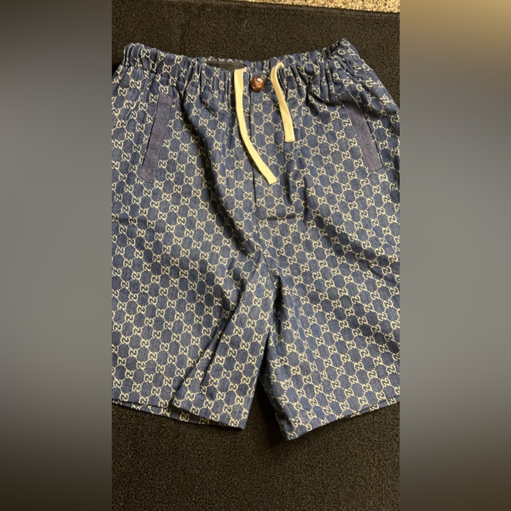 L Gucci Shorts